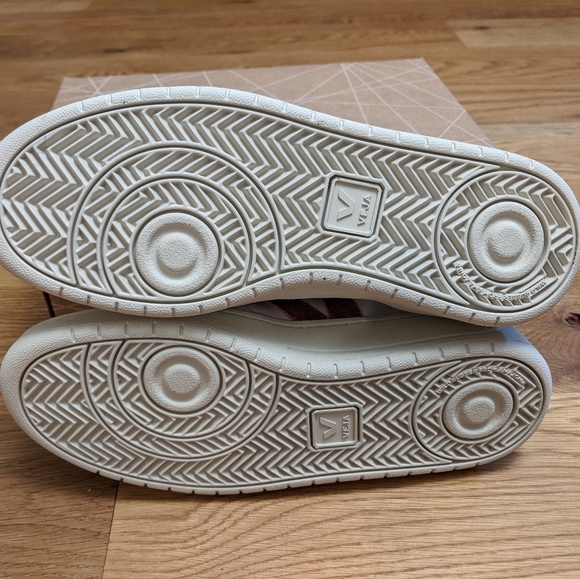 Madewell x Veja V-10 in Pink Glitter - Picture 5 of 8